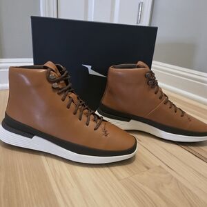 Wolf And Shepherd Cross Over Boots